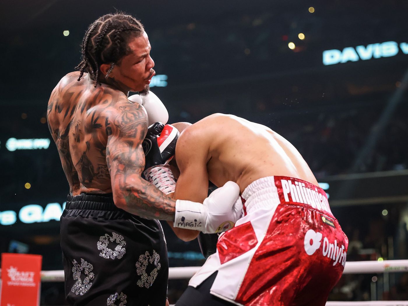 Mike Tyson: Tank's Got A Lot Of Ammunition In His Arsenal, He's A Great Boxer