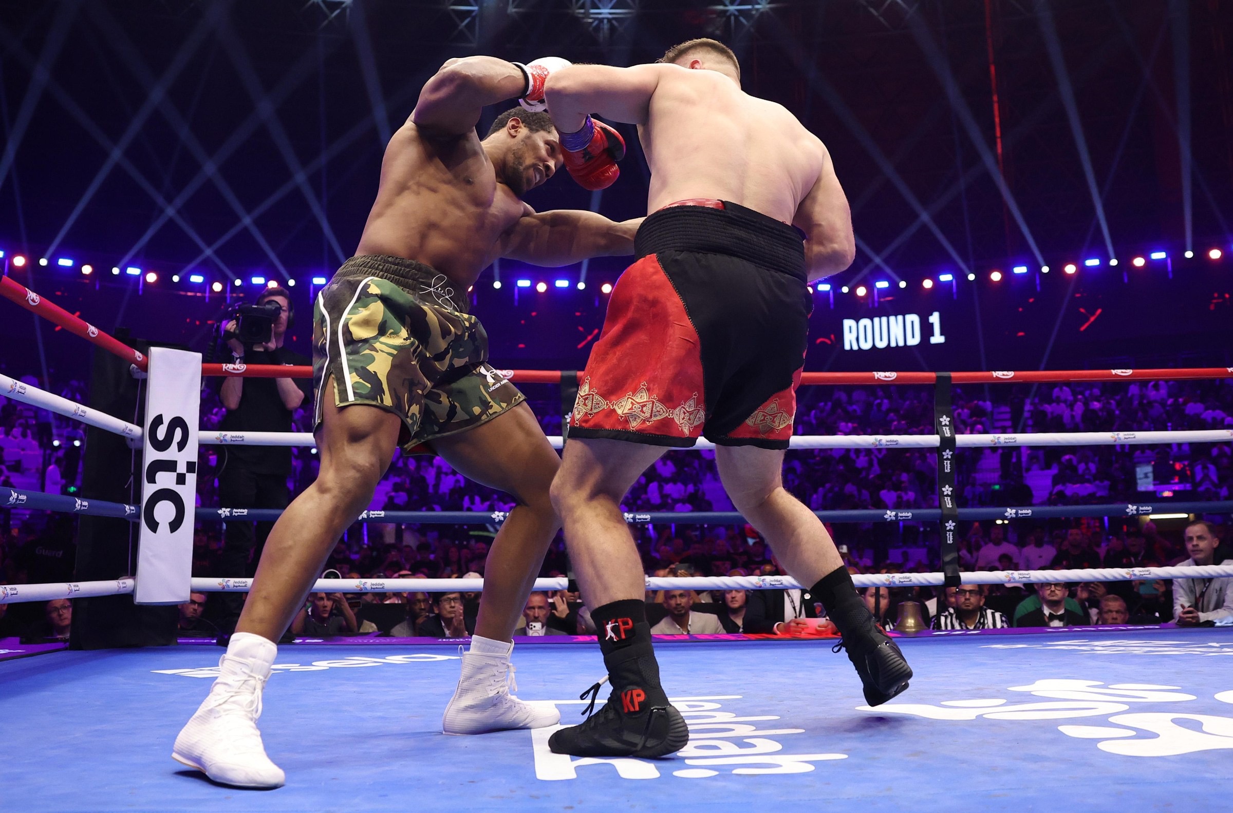 Anthony Joshua Opponent Dismisses Fight ‘Fix’ Claims After Controversial Heavyweight Bout