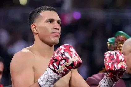 David Benavidez Stops Anthony Yarde In Round 7