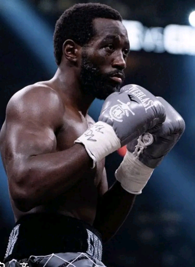 " My Shoulder Is Fine" - Crawford Dismisses Rumors